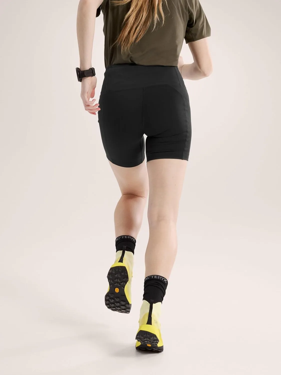Arc'teryx Essent High-Rise Utility Short 6 Women's | Versatile Stretch Short with Bounce-Free Storage
