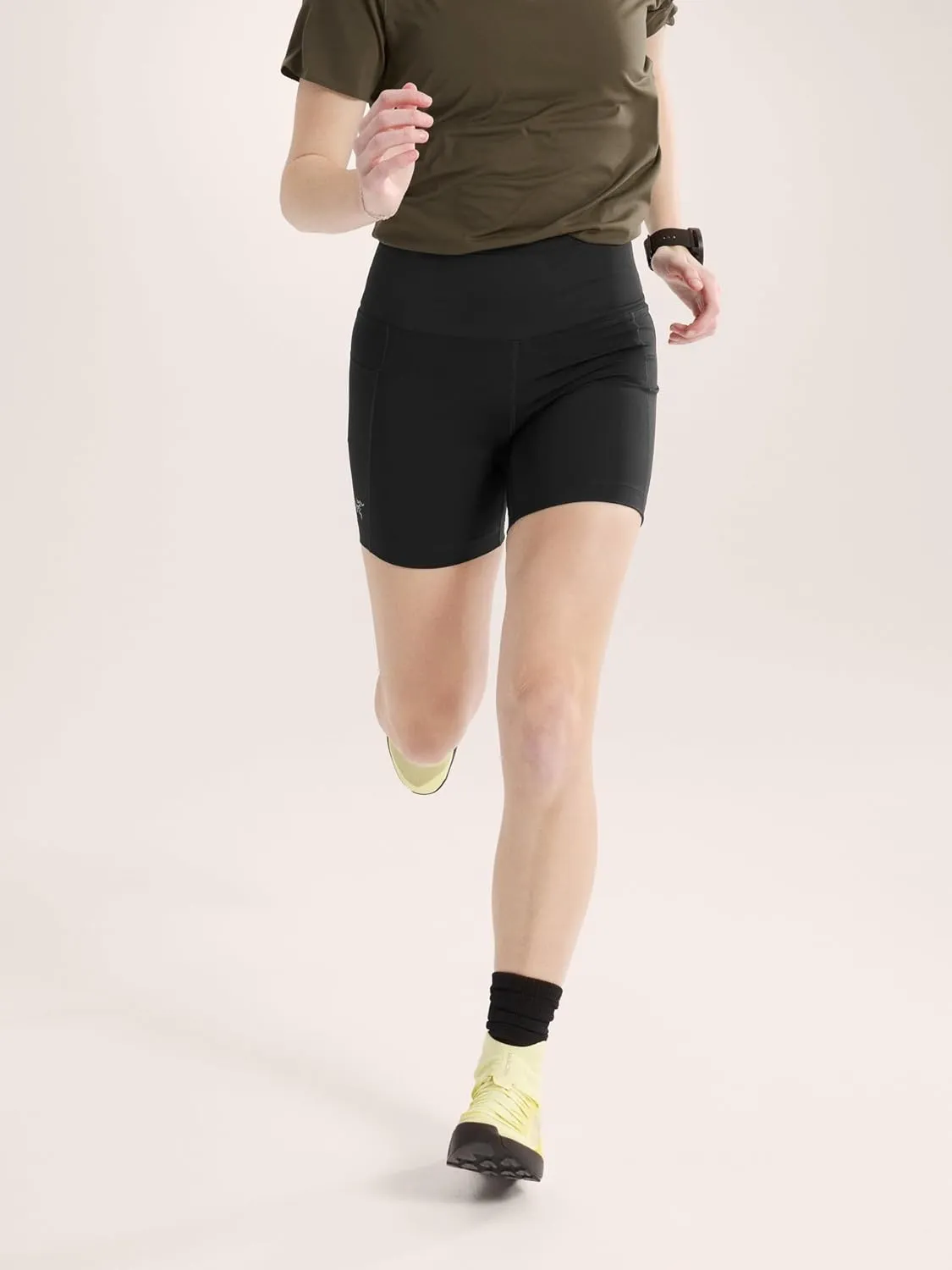 Arc'teryx Essent High-Rise Utility Short 6 Women's | Versatile Stretch Short with Bounce-Free Storage